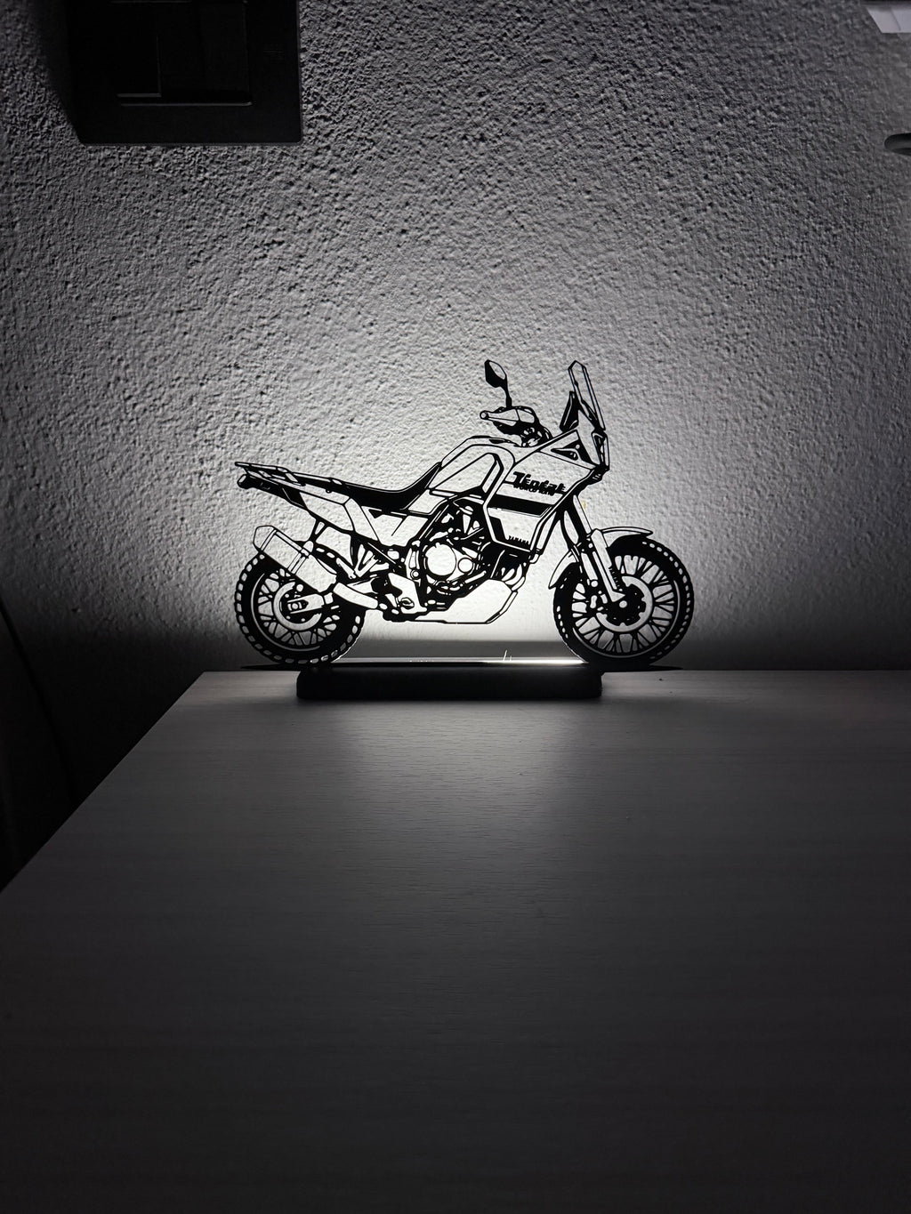 Silhouette 3D della moto Yamaha Tenere 700 World Raid in plastica nera
