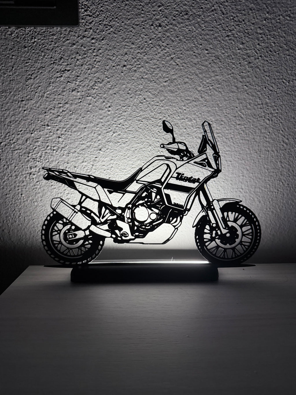Lampada LED con silhouette 3D della Yamaha Tenere 700 World Raid