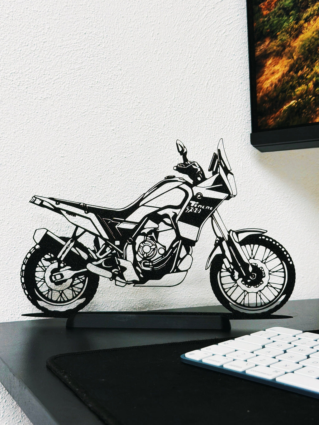 Silhouette 3D della Yamaha Tenere 700 con base senza LED, 25 cm
