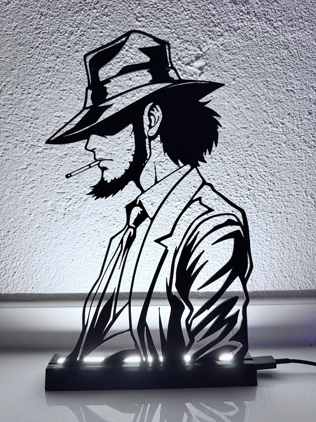 Lampada LED con silhouette 3D di Daisuke Jigen (Lupin III) – 3DOutline