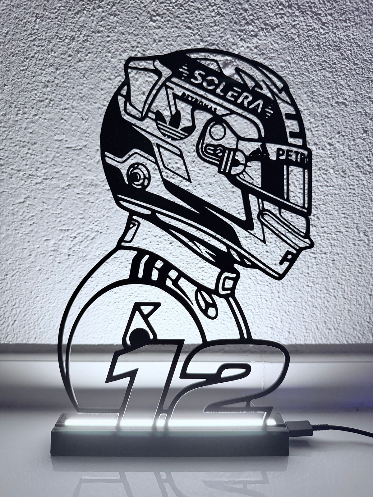 Lampada LED con silhouette 3D di Kimi Antonelli (Formula 1) – 3DOutline