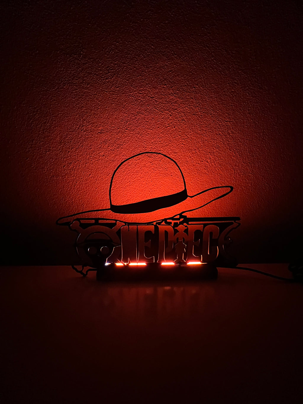 Lampada da esposizione con LED logo OnePiece