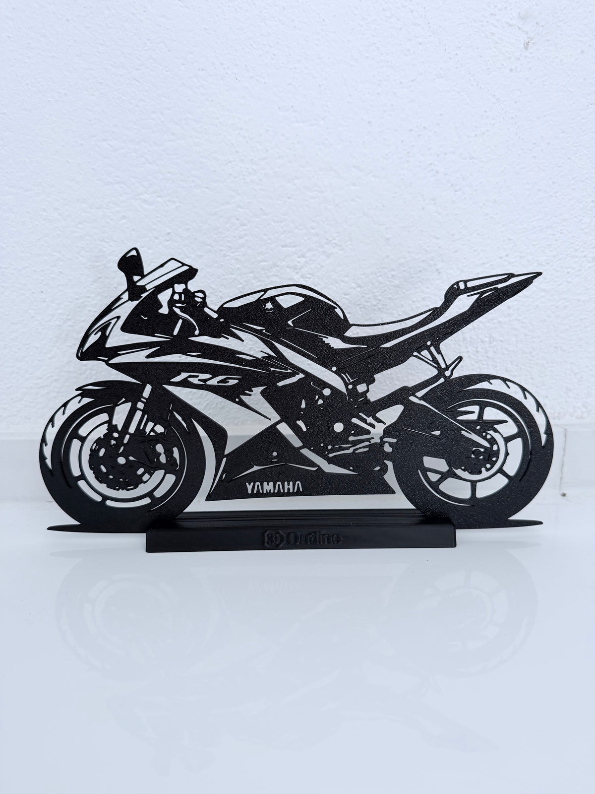 Silhouette 3D della Yamaha YZF R6 su base senza LED