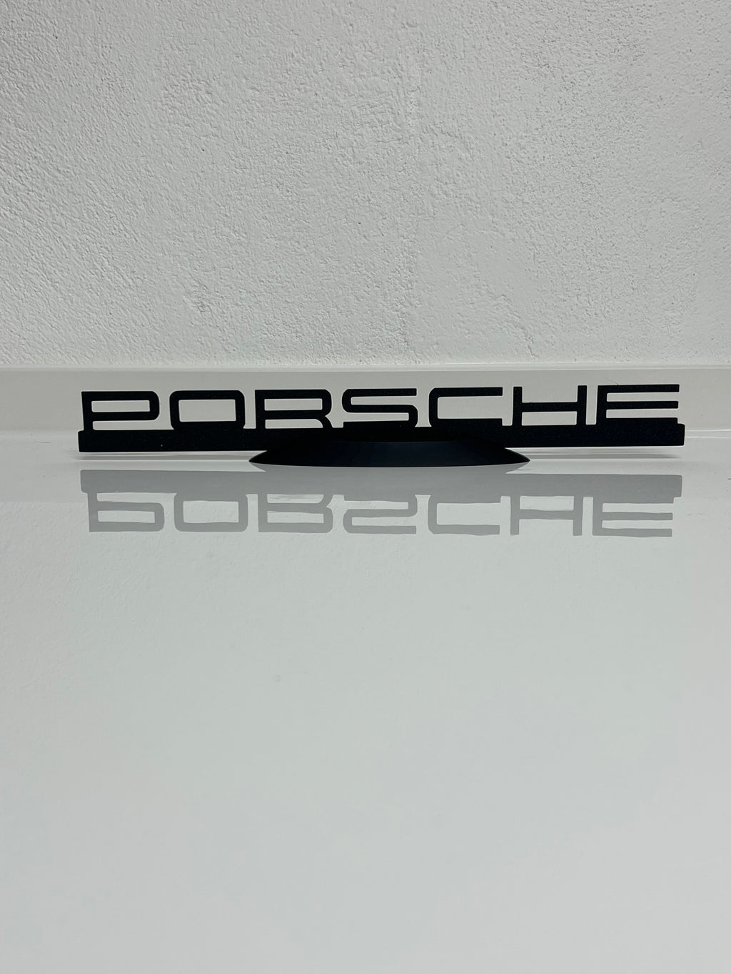 Silhouette da esposizione logo Porsche