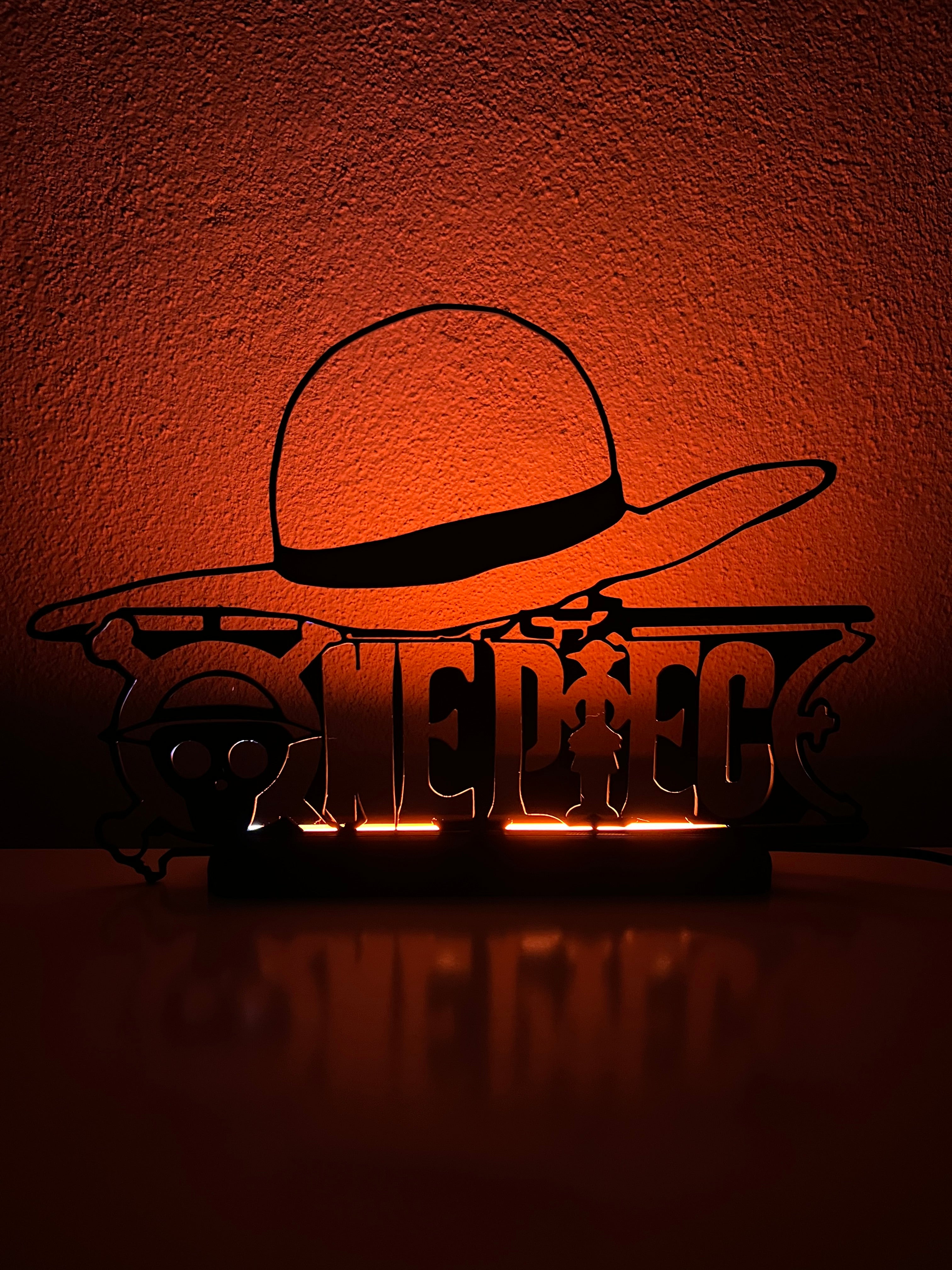 Lampada da esposizione con LED logo OnePiece