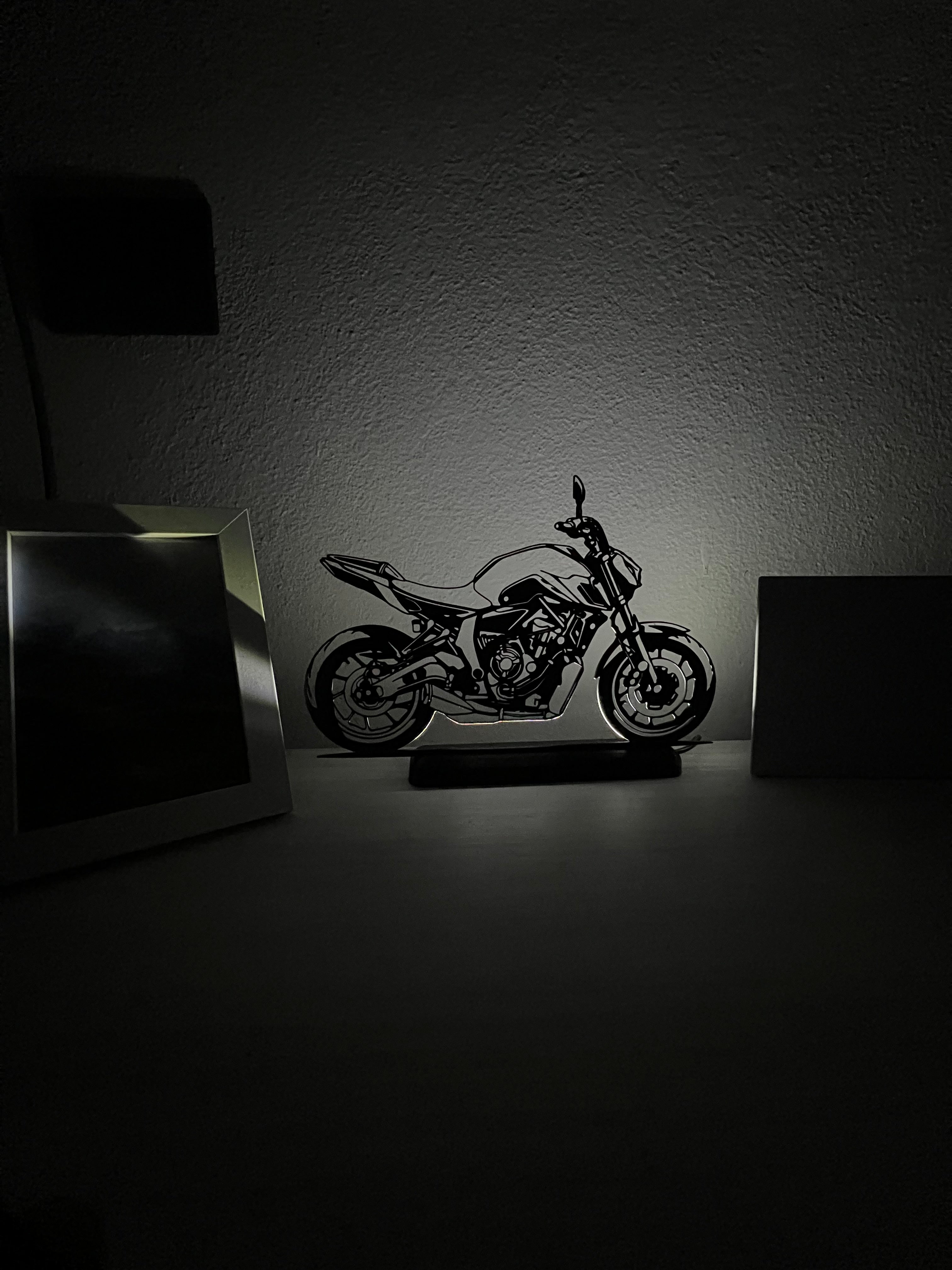 Lampada da esposizione con LED Yamaha MT-09 2021-2023
