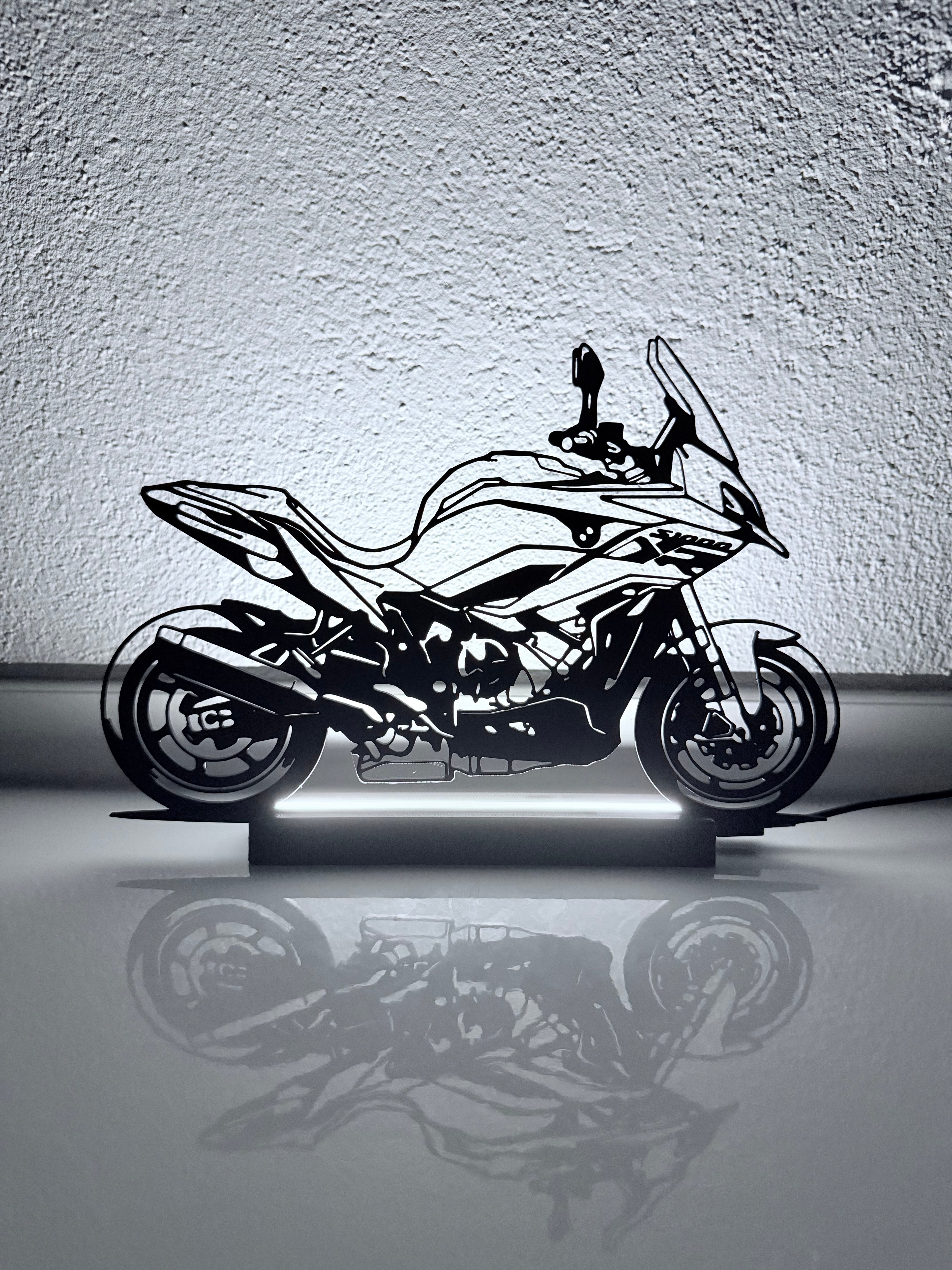 Lampada LED con silhouette 3D della BMW S1000 XR accesa